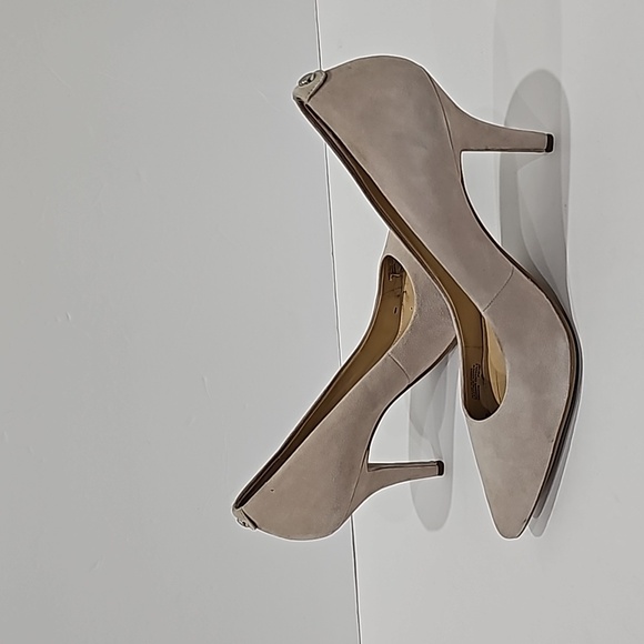Michael Michael Kors  Pump Nude, Size 10 Flex Suede Cement beige - Picture 1 of 14